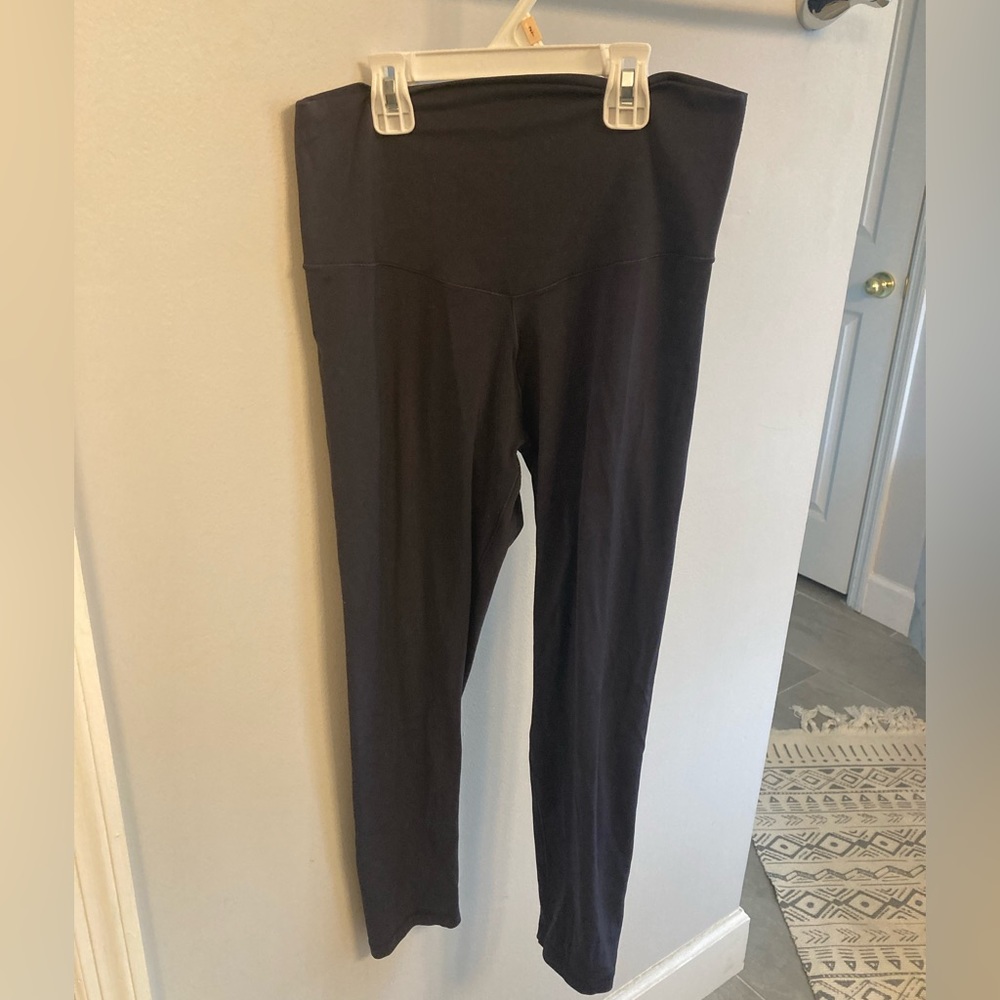 Aerie Offline Real Me Leggings Size L 7/8 Hi-Rise short inseam Stretch Navy Blue